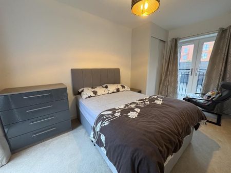 4 bedroom detached house to rent - Photo 4