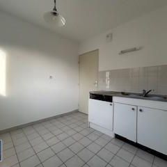 Location Appartement 1 pièce 36m² LYON 3ème - Photo 2