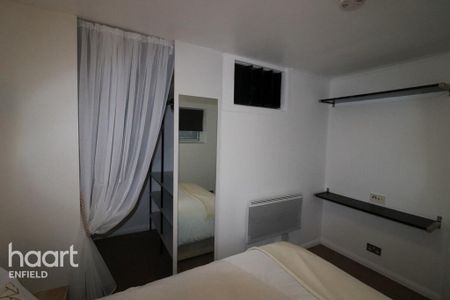 1 bedroom semi-detached house to rent - Photo 4