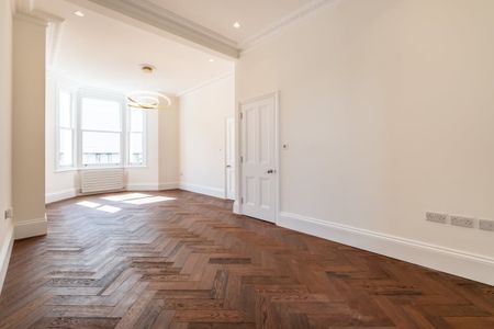 4 bedroom terraced house to rent - Photo 3