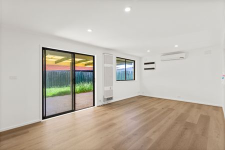 3 Bedroom Spacious Home! - Photo 4