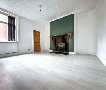 2 bed ground floor flat to rent in NE10 - Photo 3