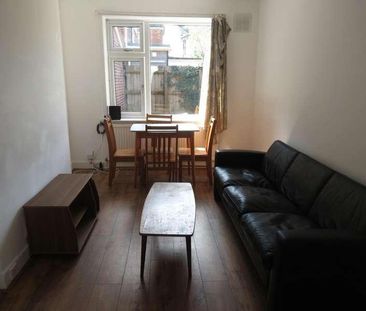 Bedroom Semi Detached House In Winton, BH9 - Photo 1