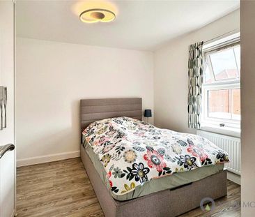 3 bedroom detached house to rent - Photo 5