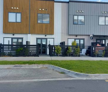 Spacious 3-Bedroom Home in Totara Park - Photo 1