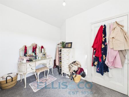 3 bedroom semi-detached house to rent - Photo 3