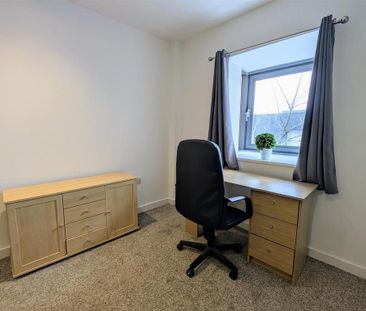 2 bedroom apartment to rent - Photo 4