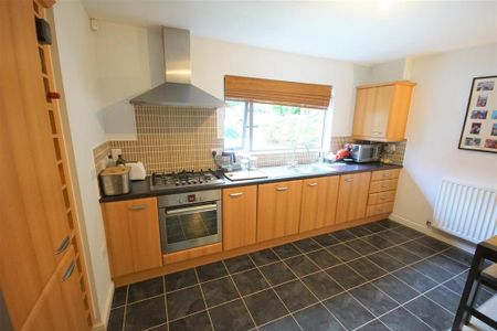 2 bedroom apartment to rent - Photo 4