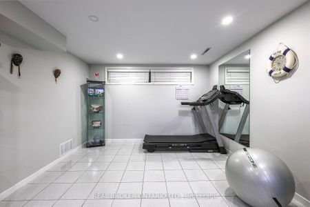 For Lease - 230 Mcgill Street, Mississauga, Ontario - Photo 4