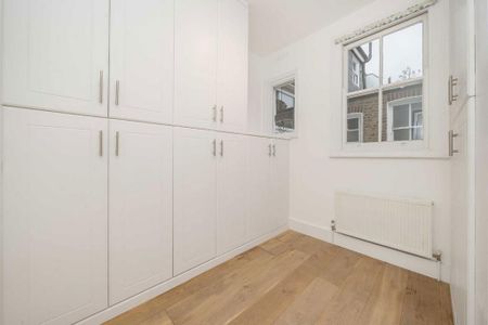 6 bedroom semi-detached house to rent - Photo 2