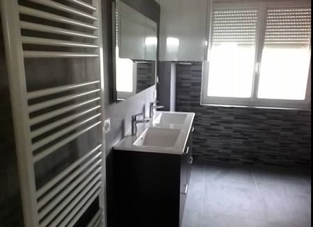 Location Appartement 4 pièces 104m² ORLEANS 45000 - Photo 5