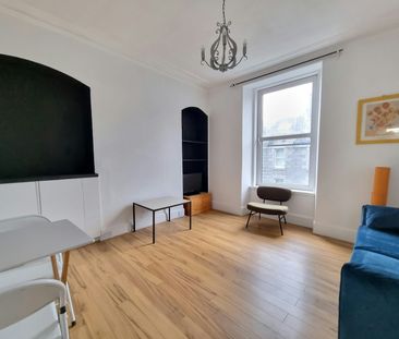 Flat to rent on - Photo 3