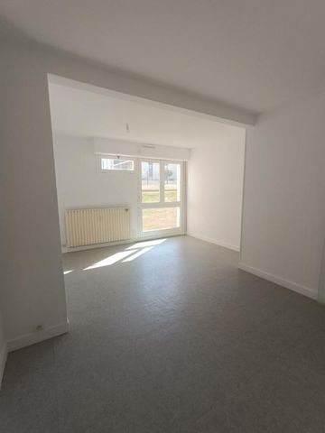 Location Appartement 1 pièce 25m² ST BRIEUC 22000 - Photo 2