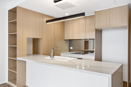 Spacious Modern Apartment in great Inner City Location - Photo 3