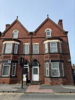 1 bedroom in a house share to rent - Photo 1