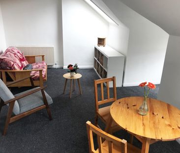 1 Bed Flat, Gleneldon Road, SW16 - Photo 3