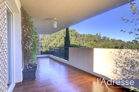 Location Appartement 3 pièces 67m² - Photo 5