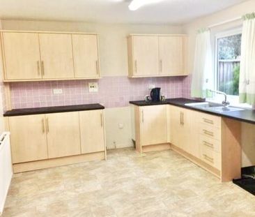 3 bedroom terraced house to rent - Photo 1