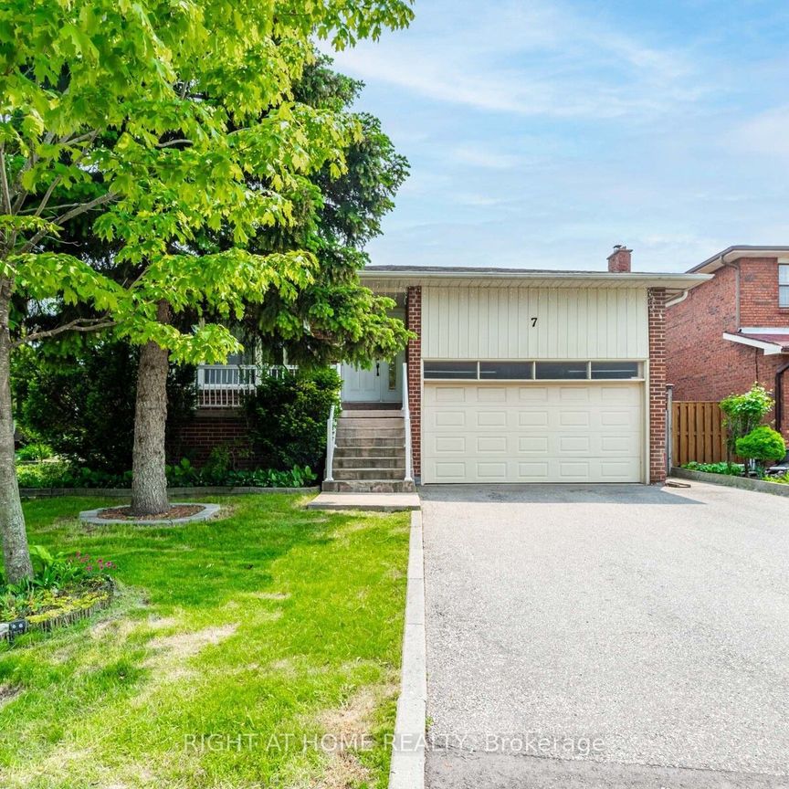 For Lease - 7 Point O'Woods Drive Unit# Upper, Vaughan, Ontario - Photo 1