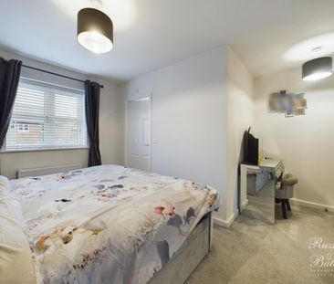 4 bedroom detached house to rent - Photo 6