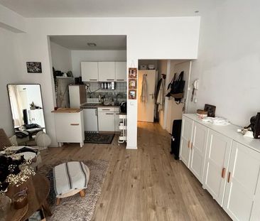 Nachmieter zum 1.12.25 möblierte Wohnung - Foto 1