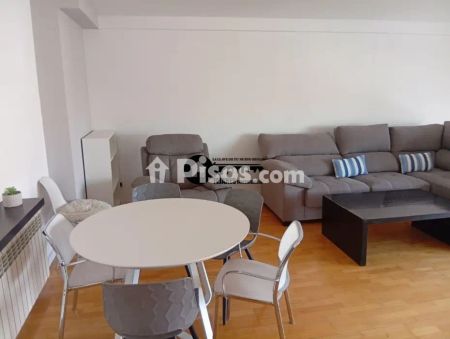 Piso en alquiler en Centro - Photo 2