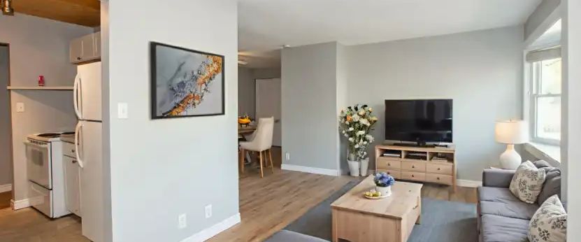 98 Wright Street - 3 | 98 Wright Street -, Welland - Photo 1