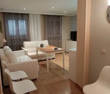Apartamento de alquiler en Calle Zambrana, 16, Centro ciudad - Photo 2
