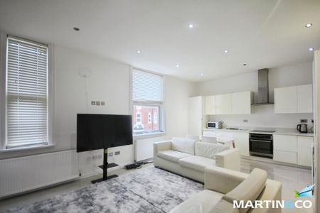 2 bedroom flat to rent - Photo 2