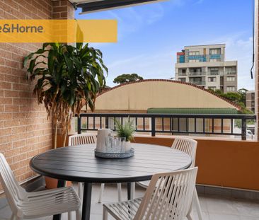 Spacious & Renovated Unit - Photo 6