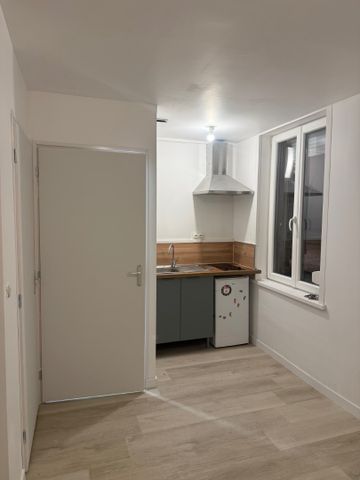 Location Appartement 1 pièce 18m² LOUVROIL 59720 - Photo 2