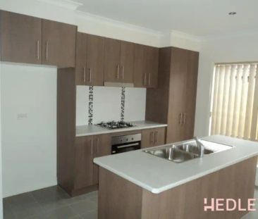 1/7 Casablanca Court, Truganina VIC 3029 - Photo 5