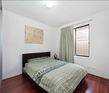 Room for The Whole Family! - Photo 4