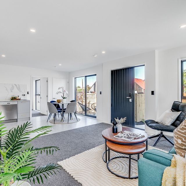 Modern 3-Bedroom Home for Rent 1/22 Rutherford St - Photo 1