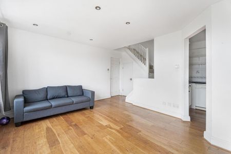 3 bedroom apartment to rent - Photo 2