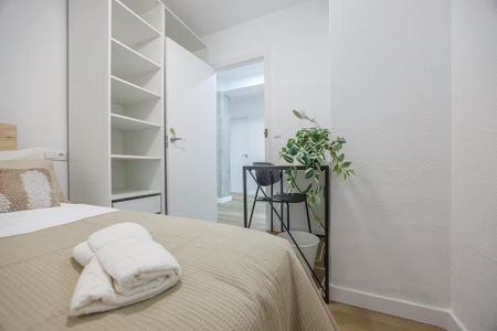 Carrer del Poeta Mas i Ros, Valencia, Valencian Community 46021 - Photo 4