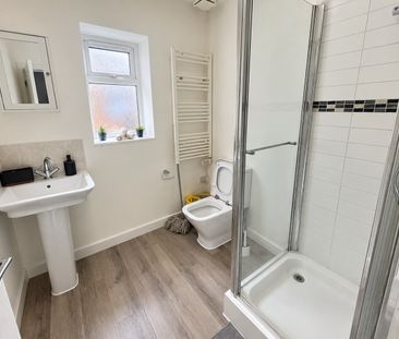 Studio Flat, Beckenham Road, BR3 - Photo 4