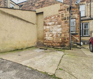 Duplex to rent on - Photo 2