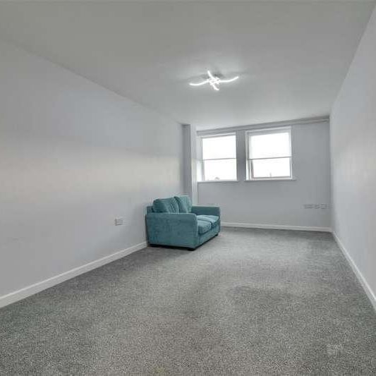 High Street, Cosham, PO6 - Photo 1