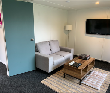 Charming 3-bedroom house with seperate rumpus room or work from hom... - Photo 4