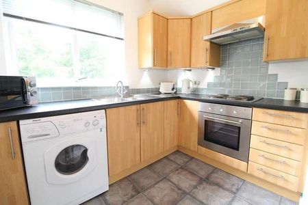 Laurel Avenue, Top Floor, AB22 - Photo 3