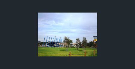 Close to all amenities - Photo 3