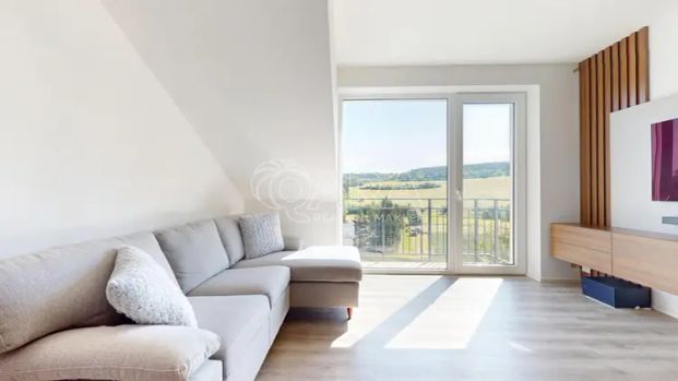 Pronájem moderního bytu 2+kk ve Zbirohu, ulice Majerové - Photo 1