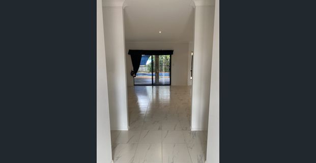 For Lease: Stunning Executive Home in Annandale - Photo 1