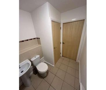 Broadwell Road, Oldbury, West Midlands, B69 - Photo 5