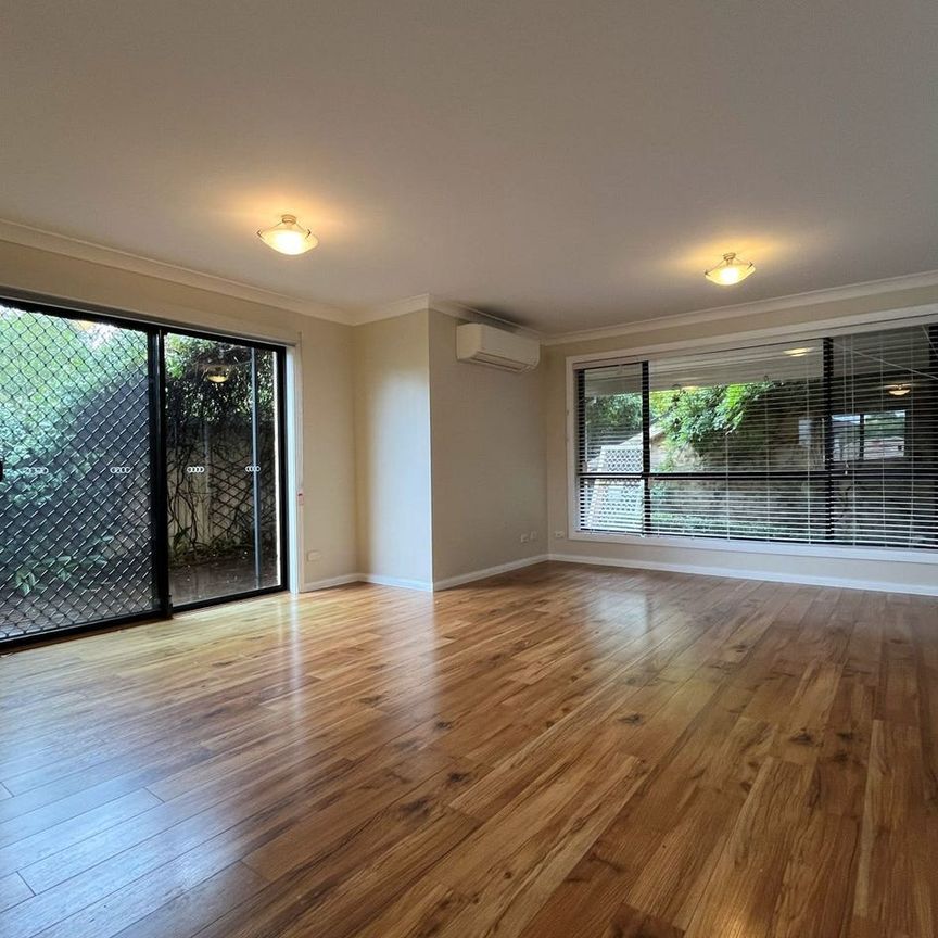 Well Presented Two Bedroom Townhouse! - Photo 1