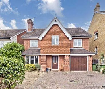 5 bedroom property to rent in Thames Ditton - Photo 1