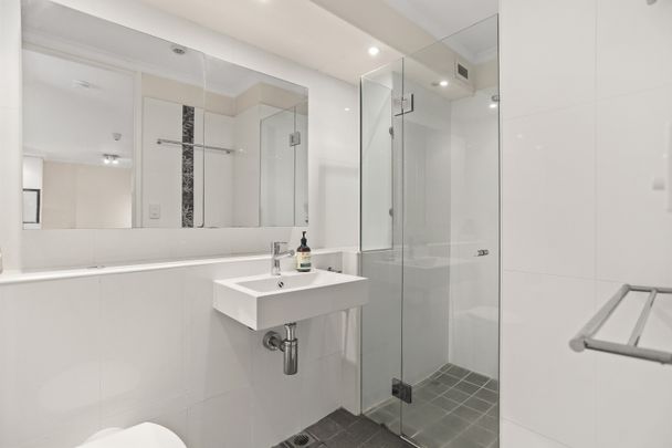 30/90 Blues Point Road, McMahons Point NSW 2060 - Apartment For Rent | Domain - Photo 1