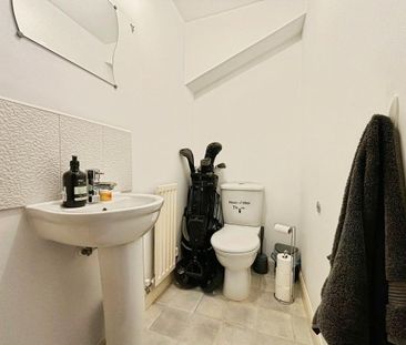 2 bedroom semi-detached house to rent - Photo 5