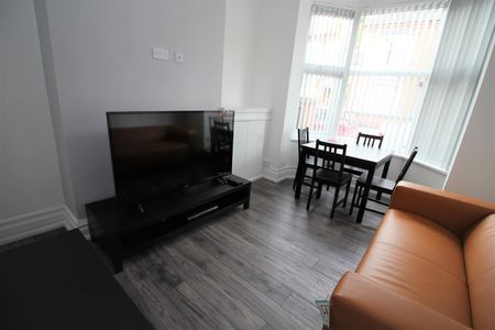 26 Brazil Street, Leicester, Leicestershire, LE2 7JA - Photo 3